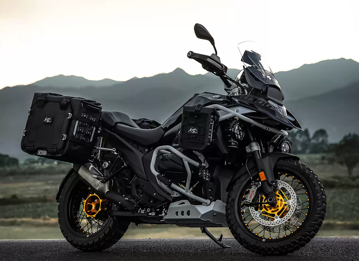 VALISE SEMI-RIGIDE 42L+42L BMW R1300GS